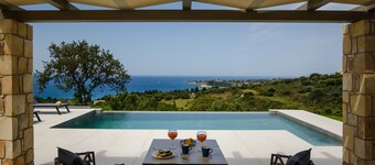 Faenne - Zeus Blue Villas, Kefalonia. 1 storey house sleeps 2 people