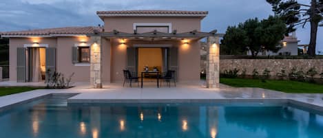 Piscina a l'aire lliure