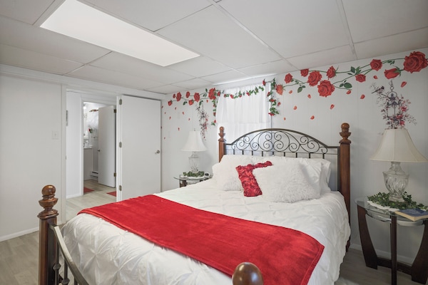 1 chambre, fer et planche à repasser, accès au Wi-Fi (inclus)