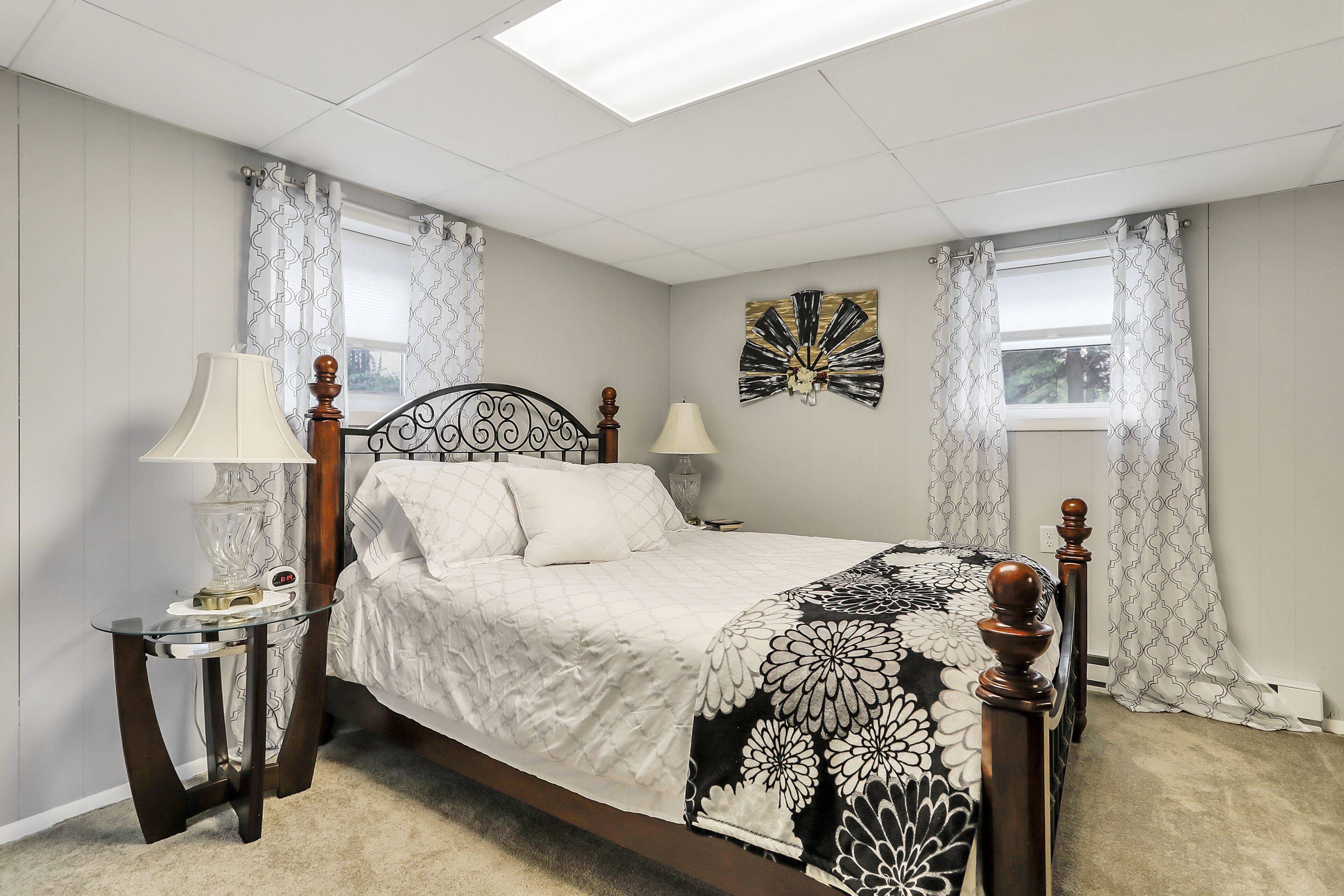 Peaceful Country Setting, Without The Long Drive. 5 Min to Hospital