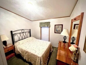 3 間睡房、免費 Wi-Fi、床單