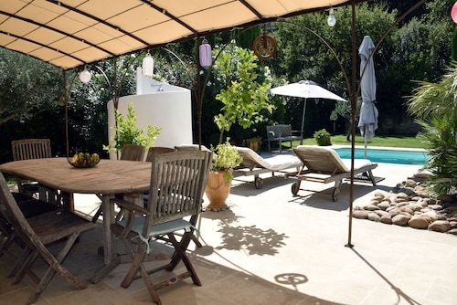 Large pretty villa 200m2, AC, garden, swimming pool, Luberon 100 m