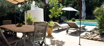 Grande villa 200 m2,  clim., jardin clos 2200 m2, piscine 12x4, Luberon à 100 m