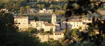 Large pretty villa 200m2, AC, garden, swimming pool, Luberon 100 m