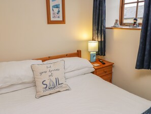 Cottage | 3 bedrooms, individually decorated, individually furnished, free WiFi - Wheelhouse Cottage (Whitby)