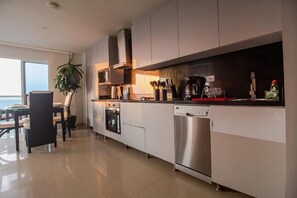 Private kitchen - 2S3-2 APARTAMENTO EN CARTAGENA CON WIFI (Cartagena)