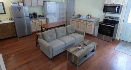 Junction's Cabin - A Wolf Crossing Cabin - next to Yellowstone Park