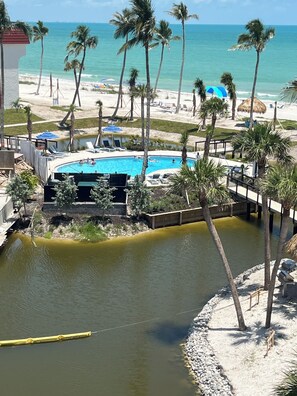 Piscine extérieure, piscine chauffée