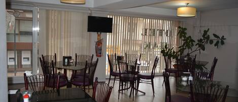 Free daily self-serve breakfast