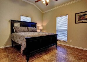 3 habitaciones, tabla de planchar con plancha y wifi gratis