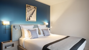 In-room safe, soundproofing, iron/ironing board, free WiFi - Residhome Paris Senart   (Lieusaint)
