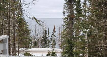 The Wolf's Den At Sweet Dreams Overlook