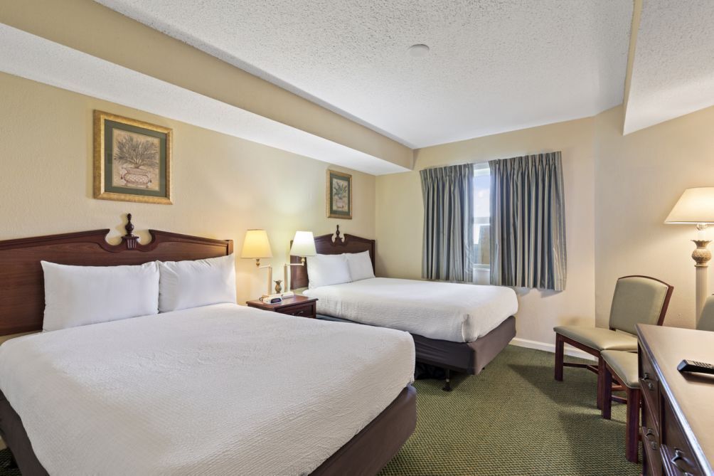 📢 Snowbirds Monthly Discounts Stunning Atlantica Resort Condo w Ocean-front Views and Pools