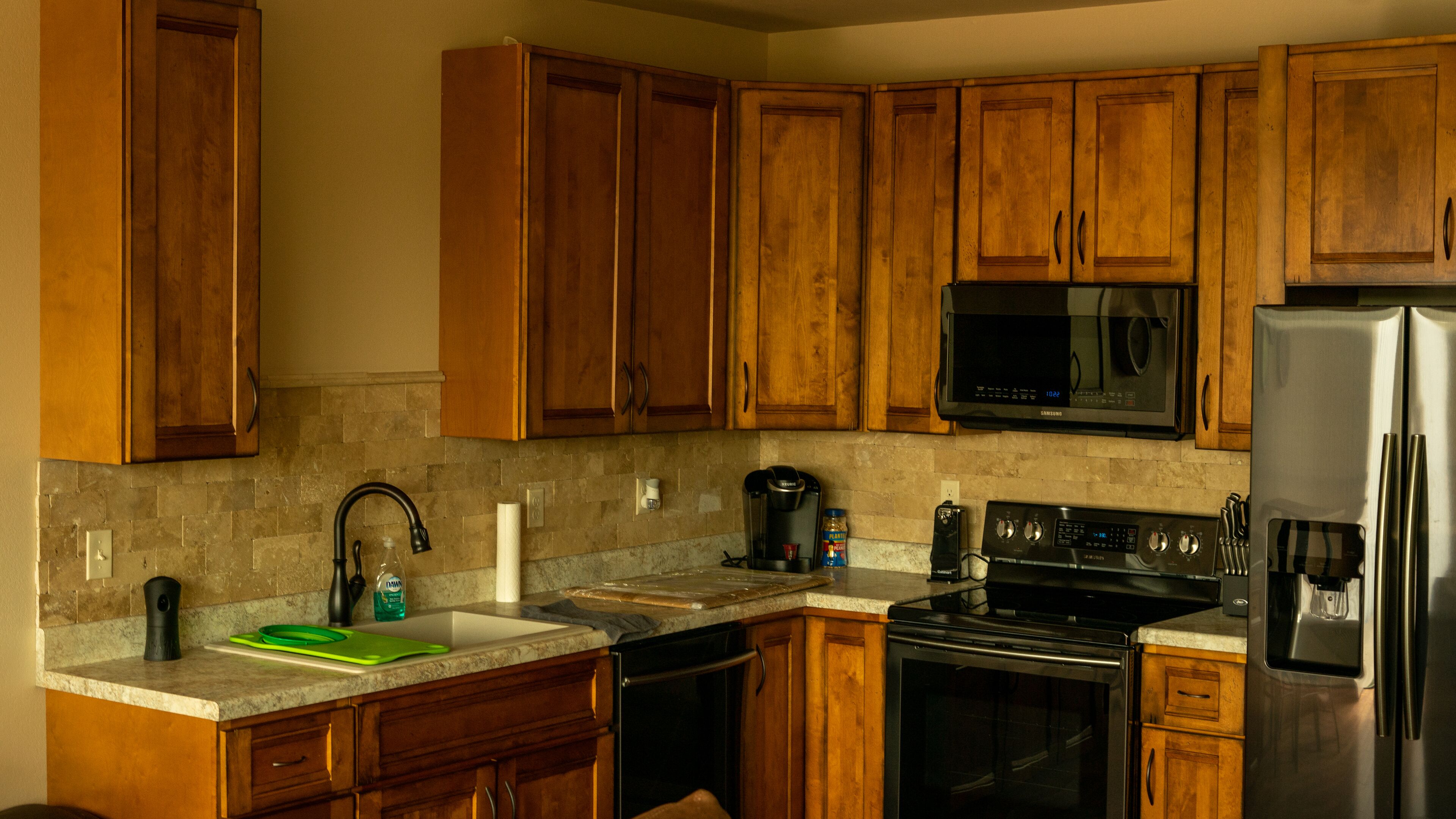 Cozy cabin loft located within Pier 51 Marina