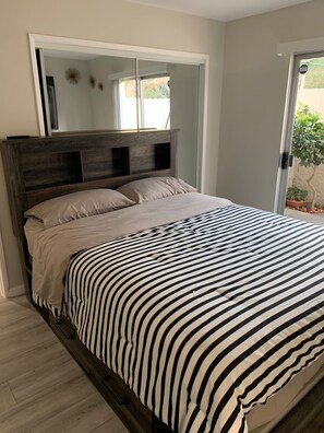 3 chambres, fer et planche à repasser, Wi-Fi gratuit, draps fournis