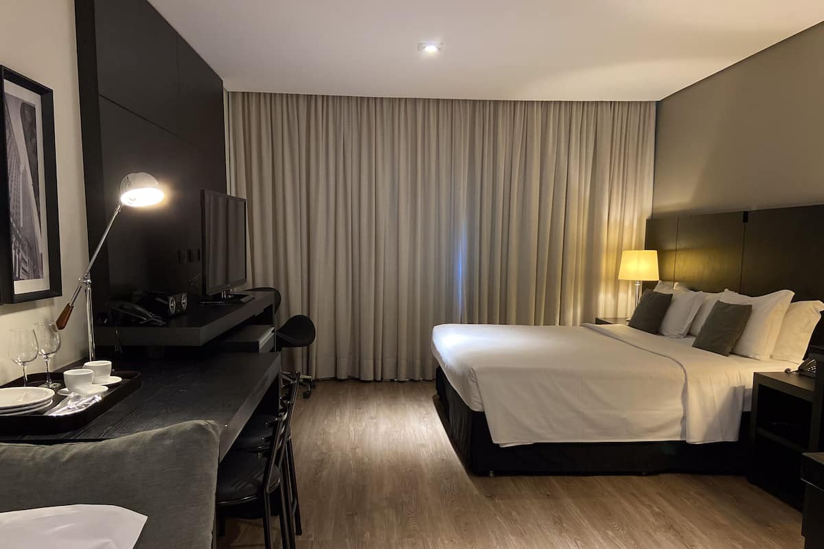 1 bedroom, desk, laptop workspace, free WiFi