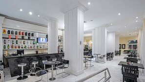 Bar (en la propiedad)