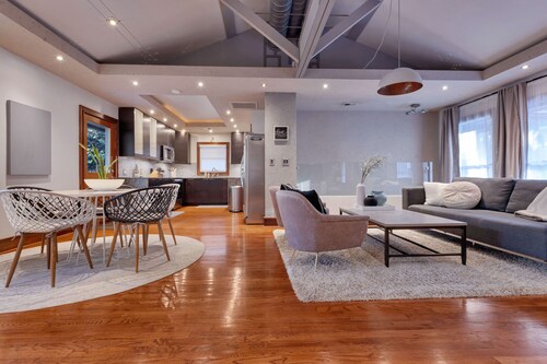 Brookhaven Buckhead modern home