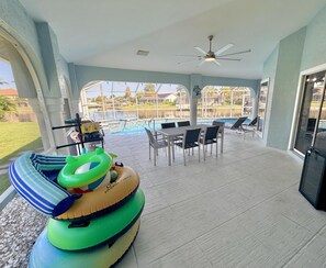 Children's area - TOP FLORIDA'S Villa Blue Lagoon (Cape Coral)