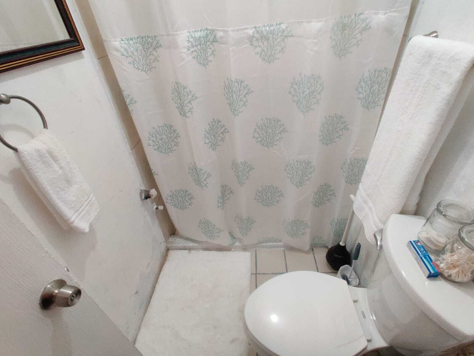 Complet confortable house in the city at increíble price