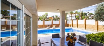 Villa VILADOMAT - Only Families