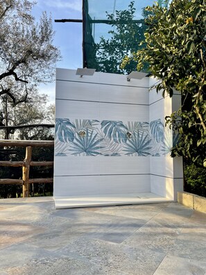 Exterior - House (Campania)