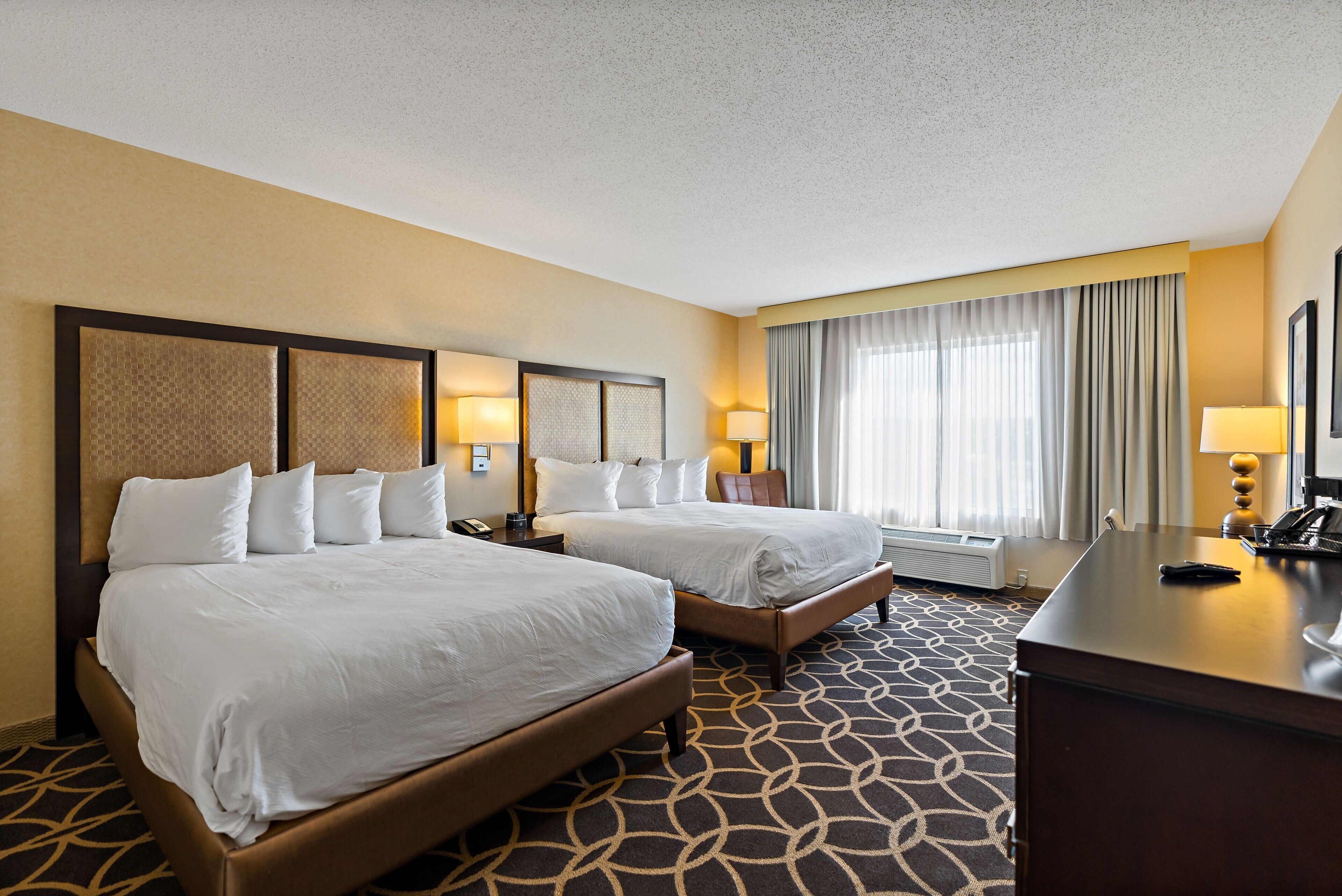 1 bedroom, in-room safe, desk, blackout curtains