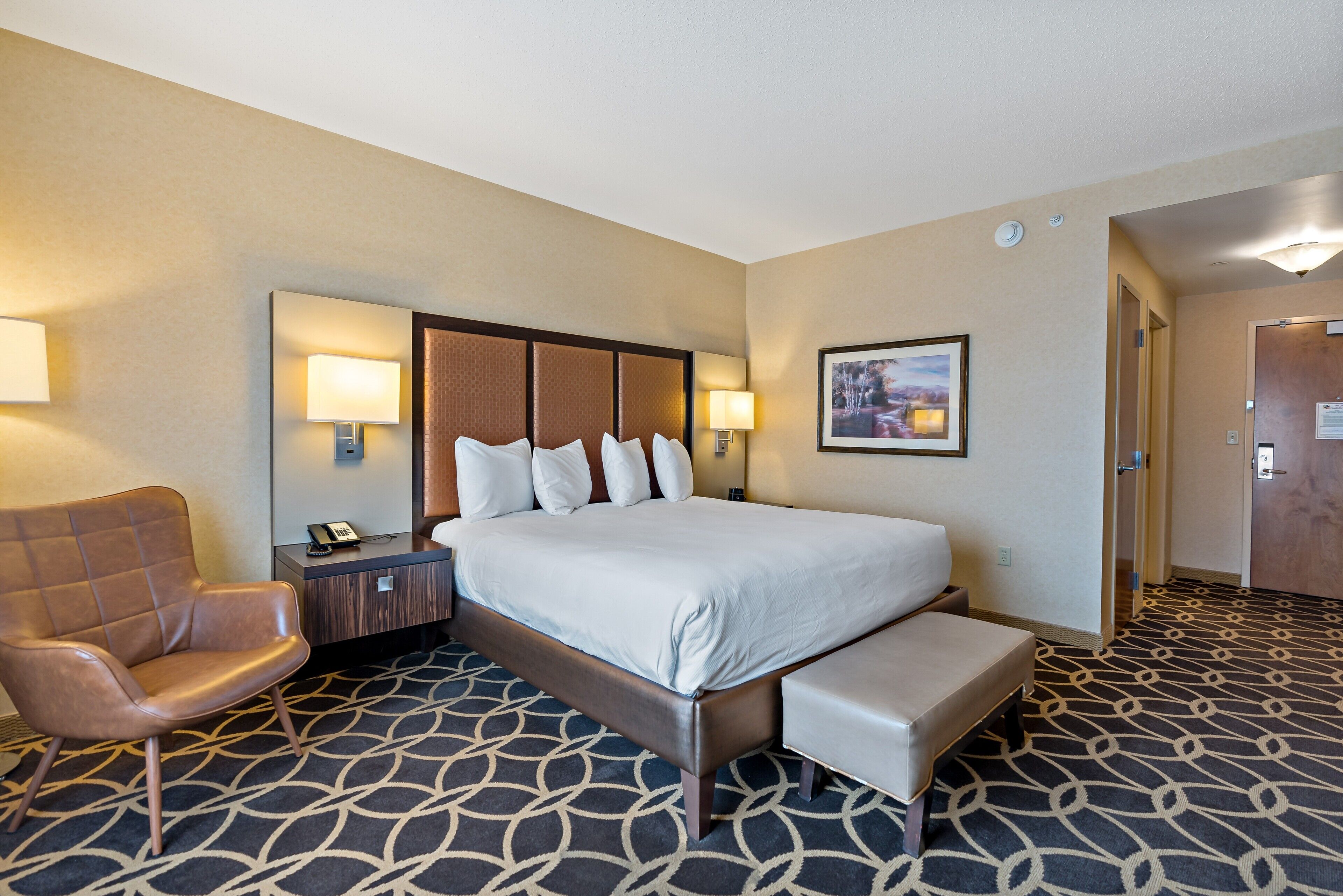 1 bedroom, in-room safe, desk, blackout curtains