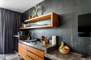 Luxury Suite, 1 King Bed with Sofa bed, Private Pool, Courtyard Area | Private kitchen | Griddle - IIK Tulum by The Spot Rentals (Tulum)