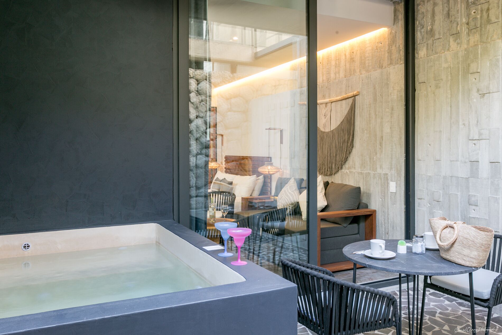 Deluxe Studio Suite, 1 King Bed with Sofa bed, Private Pool | Private pool