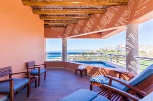 Beach/ocean view
