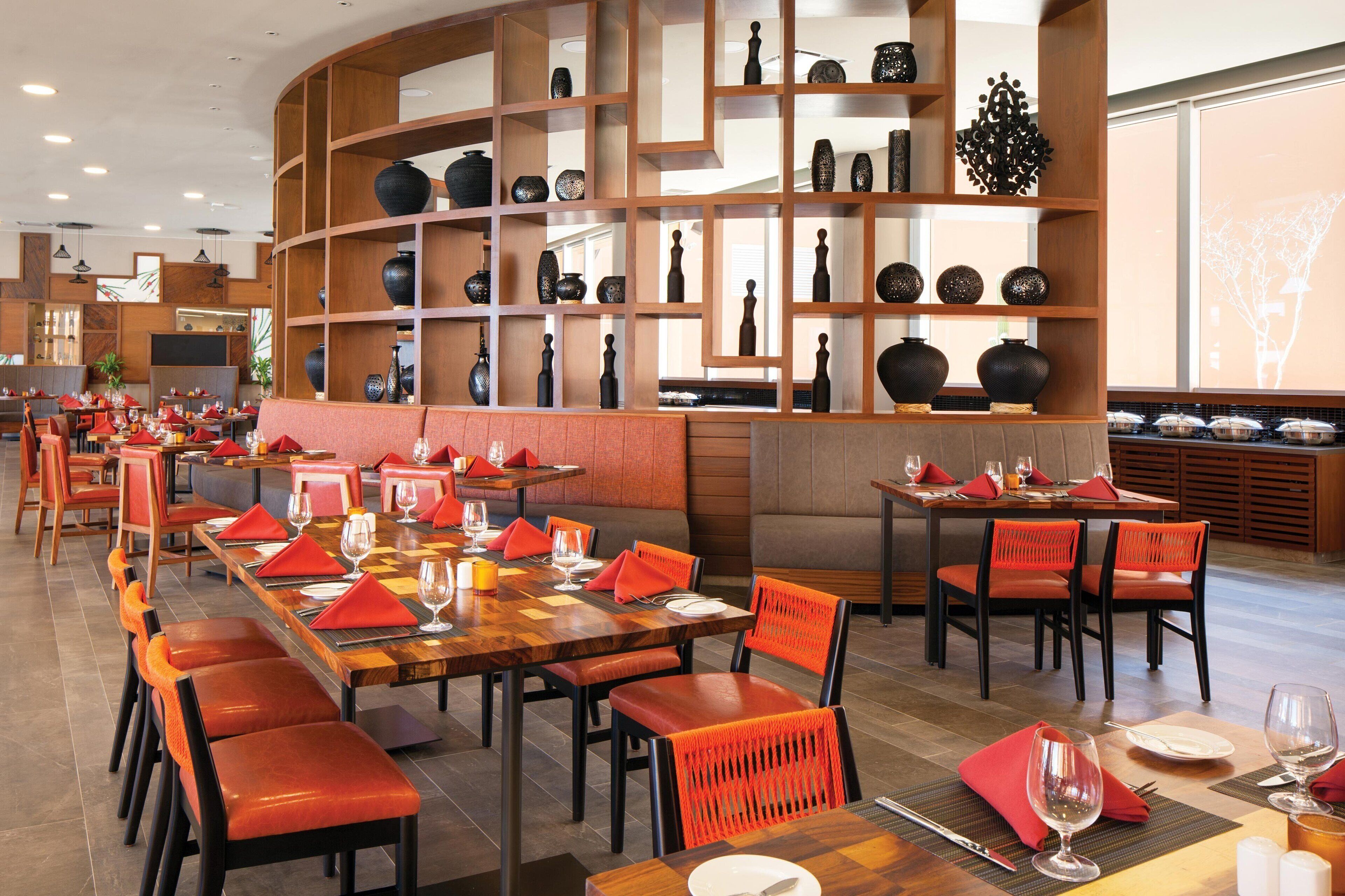 4 restaurants, breakfast, lunch, dinner served; mexican cuisine