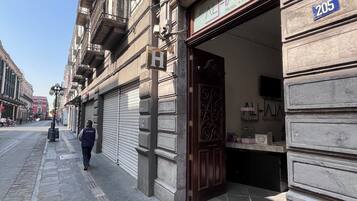 Fachada de la propiedad