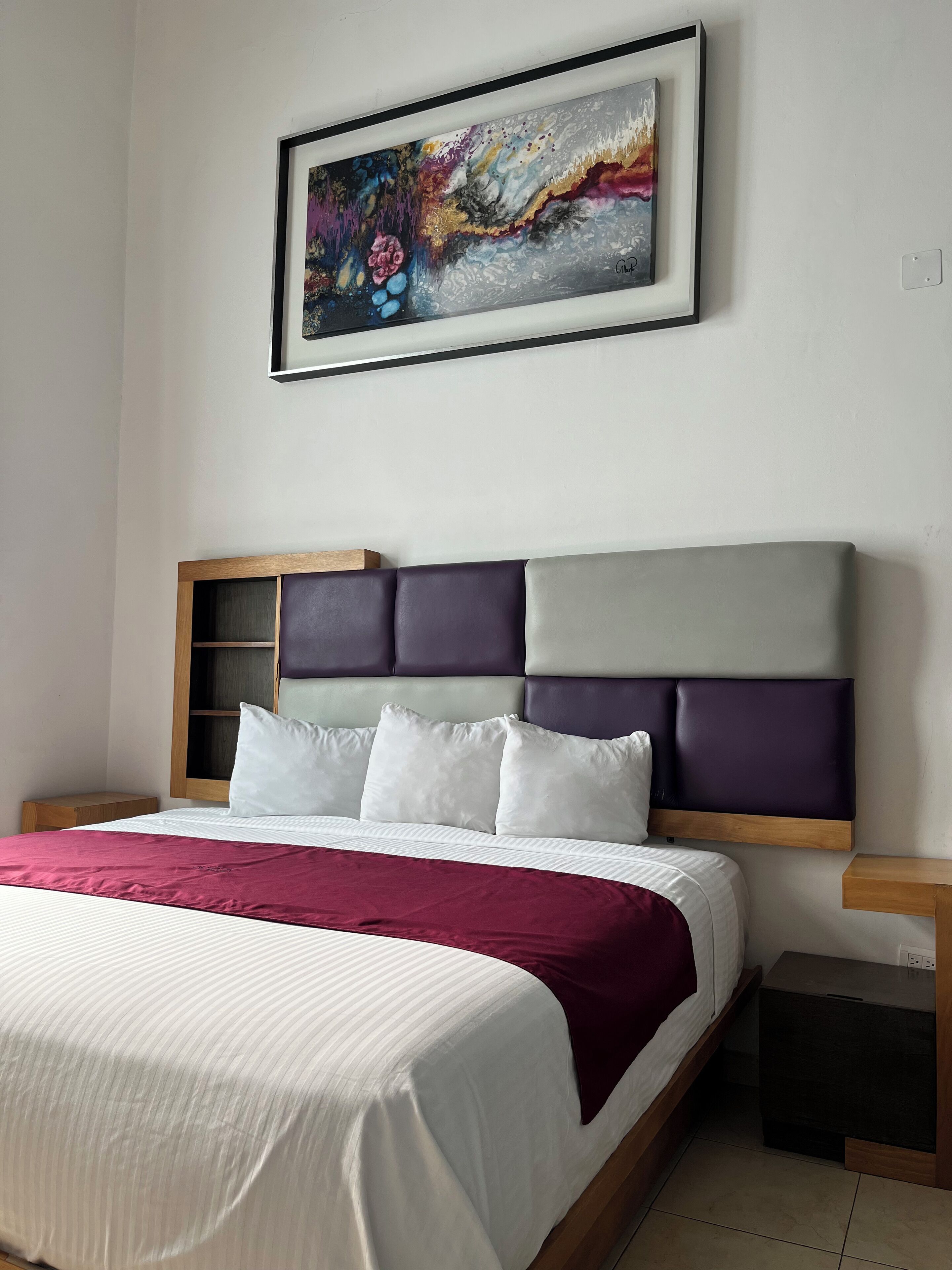Standard King Size Bed | Desk, laptop workspace, iron/ironing board, free WiFi