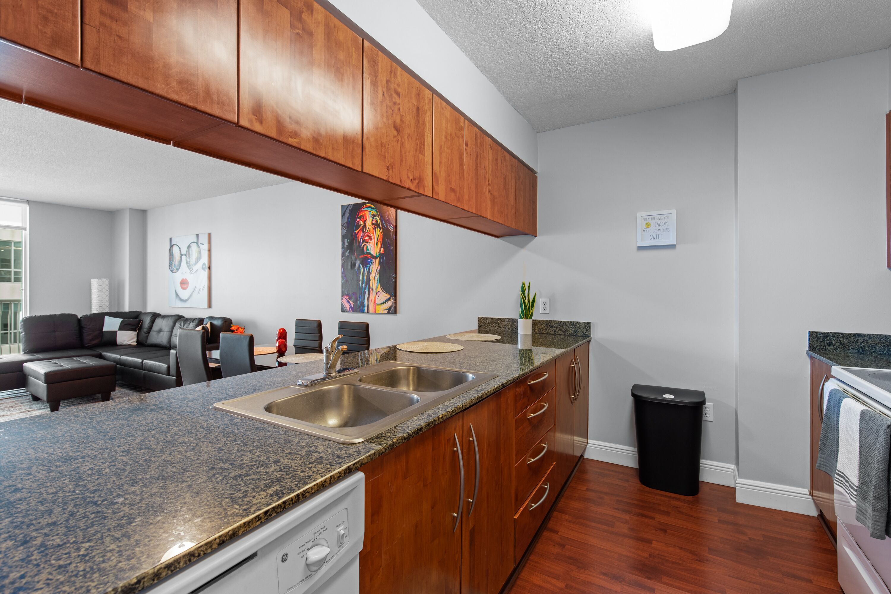 Luxury One Bedroom condo-Grand Balcony-Ocean Views-In the heart of Brickell