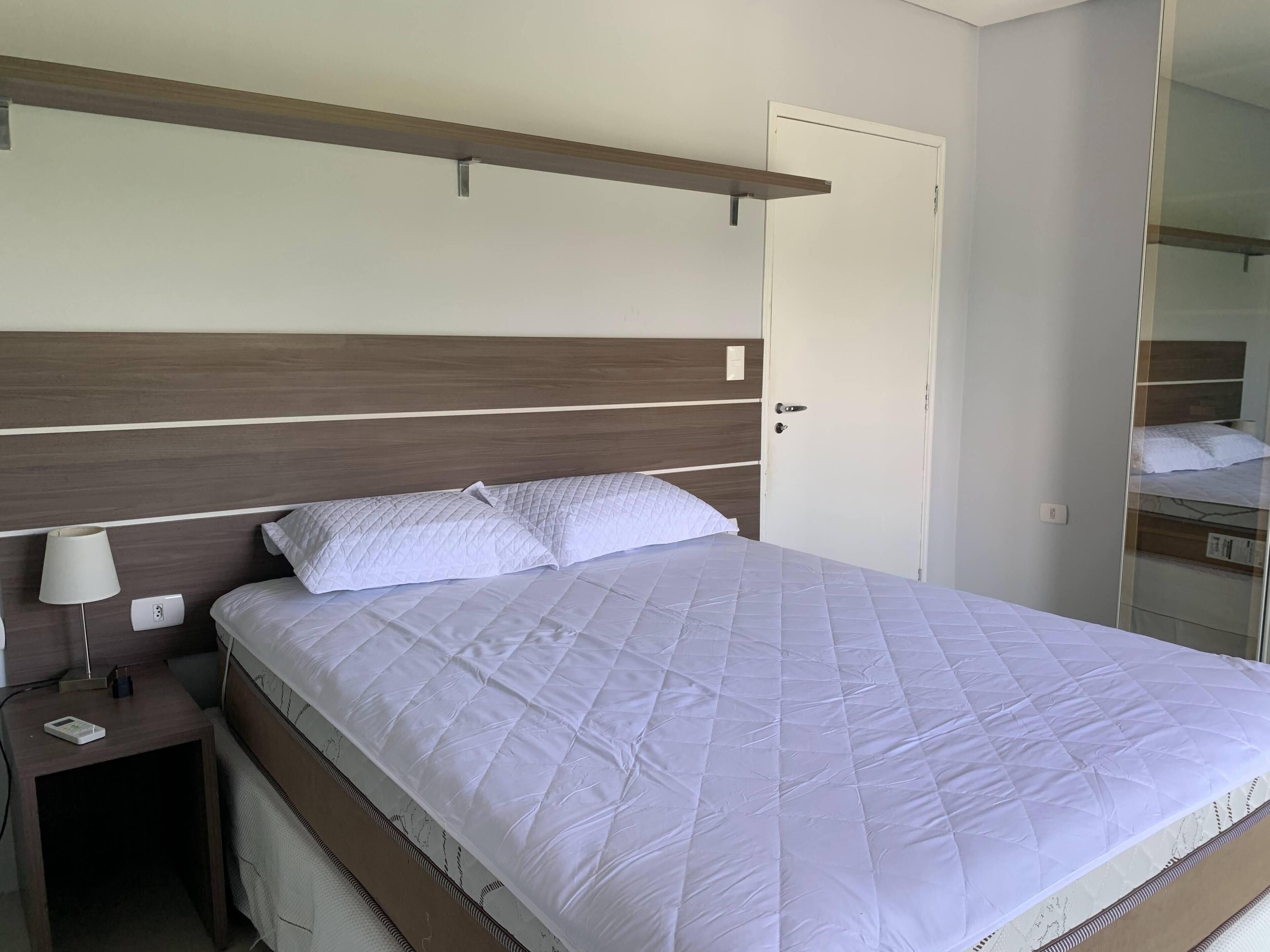 Country house in condominium. Swimming pool/ suite/ Access to the dam. 