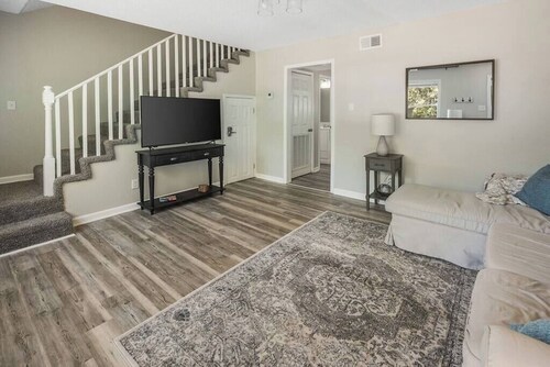 Townhomes Near the Bay - #8