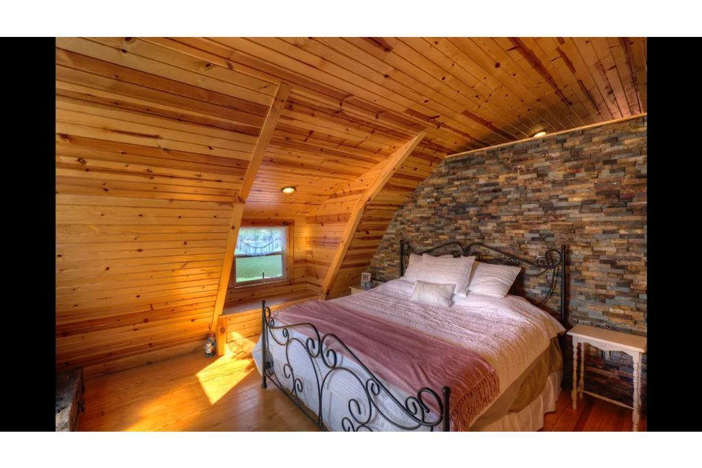 Guest House at The River at Venue At The River