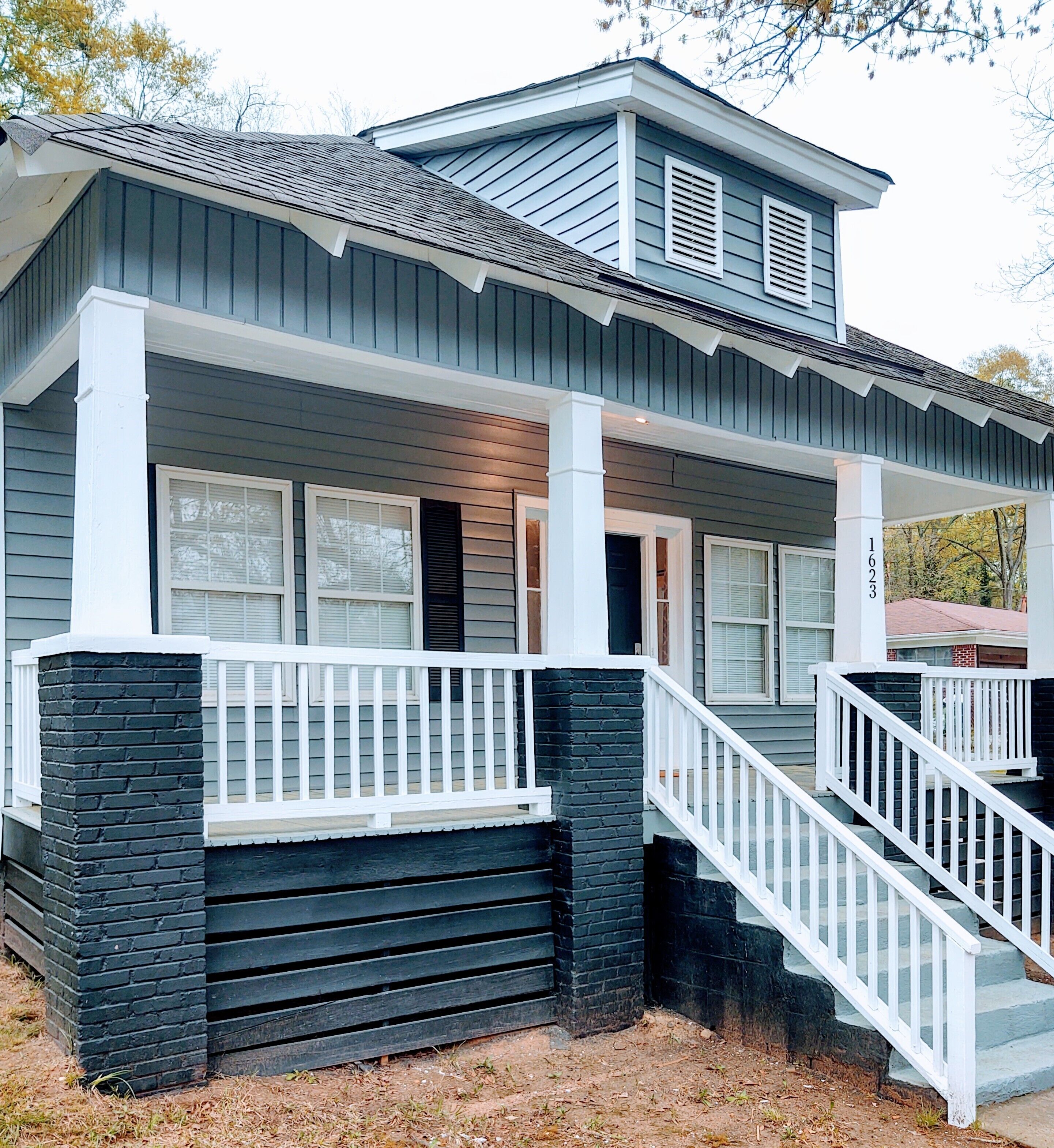 Historic Home a mile from Downtown & Stadium