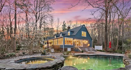 Waterfront Paradise with Pool & Hot Tub plus 4 King Beds & 4 Full baths