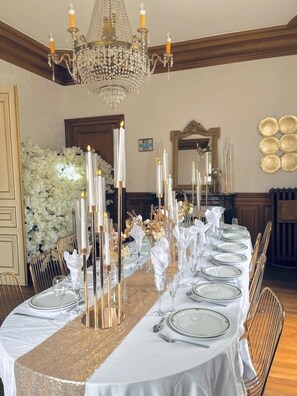 Banquet hall