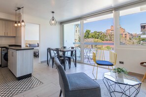 Dining - Apartment - AC - Costanera Center - Metro - Providencia (santiago)