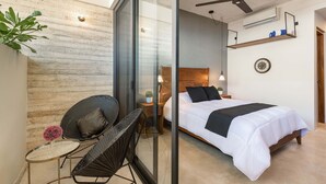 Studio Queen Ground Floor | 客房景觀