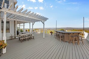 Outdoor dining - Private 52 Acre Mountain Top, Heated indoor Pool & Spa, Pond, Trails, 5 bedrooms (West Paris)