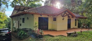 Exterior - House with pool among trees and with sea view! (Puntarenas Province)