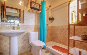 Bañera y secador de pelo