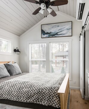 1 bedroom, travel crib, free WiFi, bed sheets