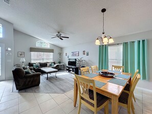 Interior - Family Fun 4-Bedroom Resort Home HEATED PRIVATE POOL/SPA 4 miles to theme parks! (Kissimmee)