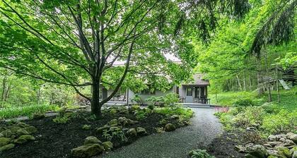 Private oasis on 12acre estate 15min to Keuka Lake