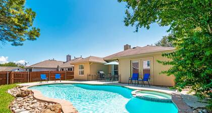 Cozy, Warm, Pool, BBQ, 2 KingBeds, Sleep 11